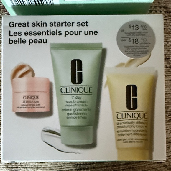 Clinique Skincare Essentials Set - Pink, Green, Purple - Picture 4 of 4